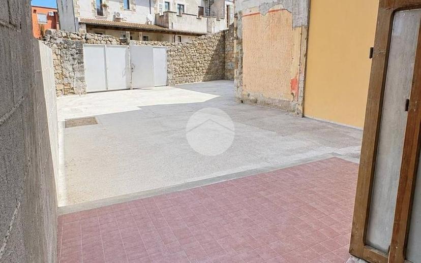 Appartamento via Trieste 51, Dolianova — foto 8 di 44