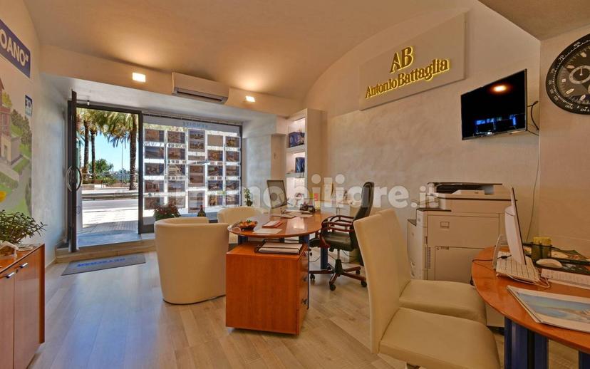 Quadrilocale via Indipendenza 121, Centro, Ceriale — foto 8 di 49