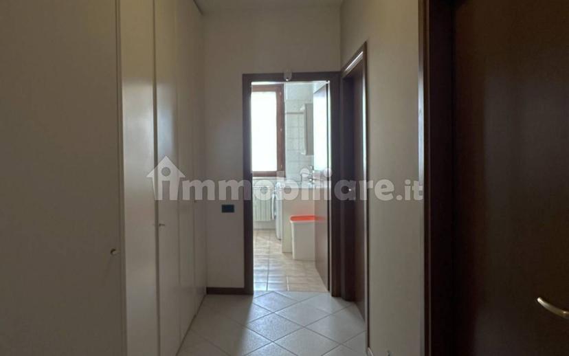 Stanza in affitto in appartamento via Luciano Manara, Vimercate — foto 10 di 20
