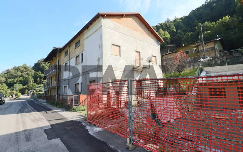 Appartamento da ristrutturare, su più livelli, Centro, San Pellegrino Terme — foto 5 di 13