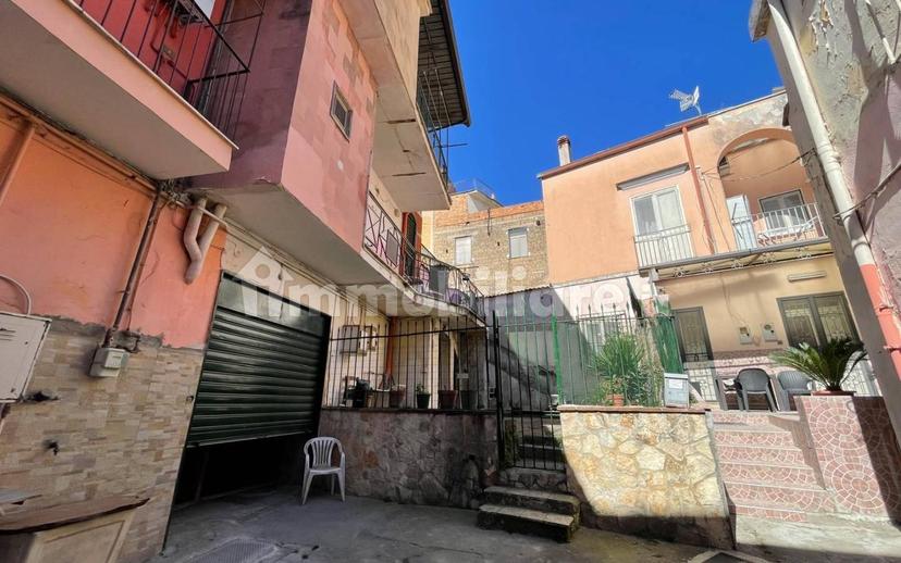 Appartamento via Costanzi 6, Centro, Maddaloni — foto 14 di 49
