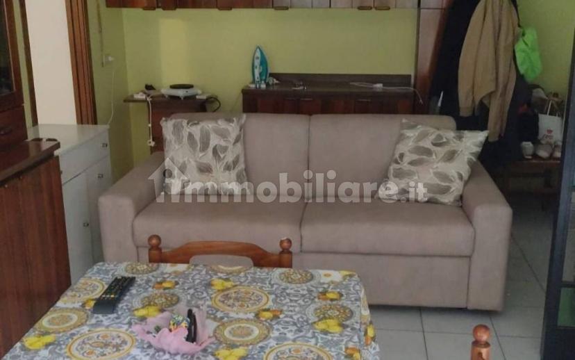 Bilocale via Olona 31, Sciarè, Gallarate