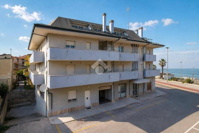 Trilocale via Faleria 80, Centro, Porto Sant'Elpidio — foto 5 di 19
