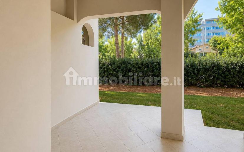 Trilocale ottimo stato, piano terra, Centro, Falconara Marittima — foto 3 di 4