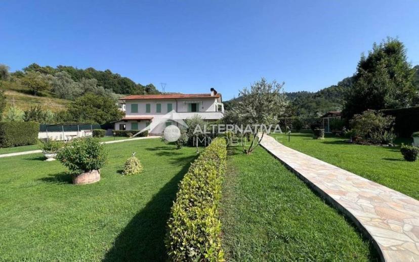 Villa a schiera 5 locali, ottimo stato, Camaiore Paese, Camaiore — foto 28 di 40