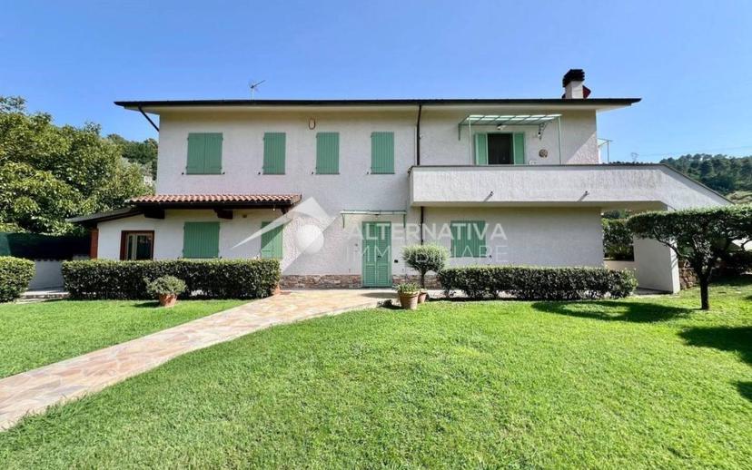 Villa a schiera 5 locali, ottimo stato, Camaiore Paese, Camaiore — foto 21 di 40
