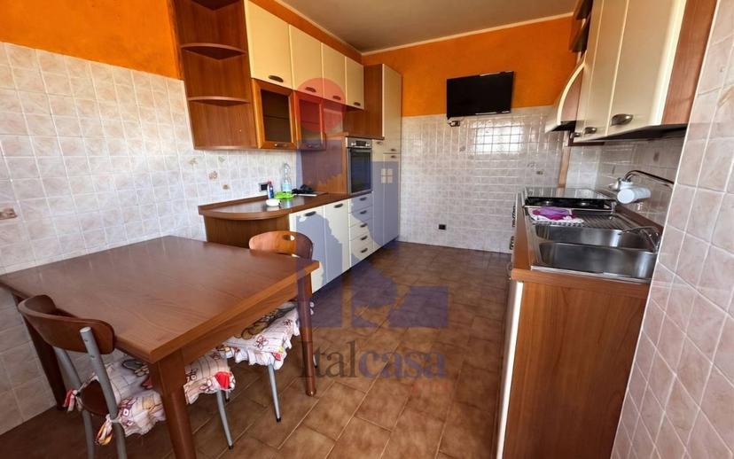 Quadrilocale viale Le Corbusier 423, Q4, Latina — foto 3 di 21
