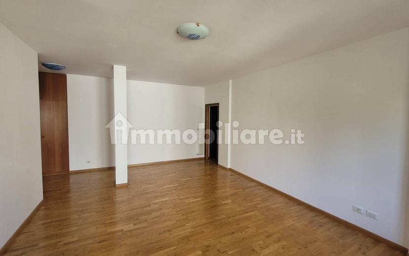 Trilocale buono stato, secondo piano, Gries - San Quirino, Bolzano — foto 20 di 23