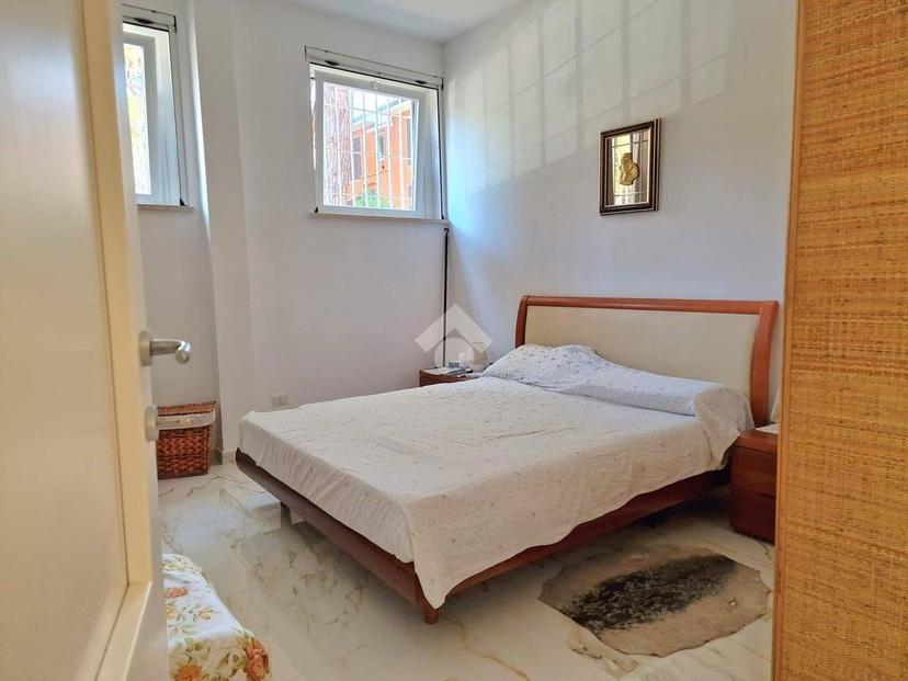 Villa unifamiliare via Barone Ottavio Giacchetti 10, Centro, San Felice Circeo — foto 2 di 48