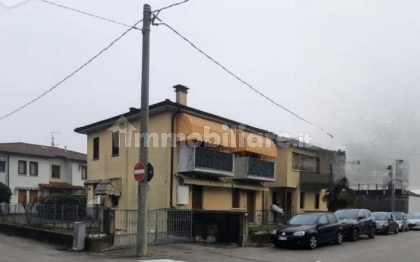 Trilocale via Lino Cappellaro 16, Centro, Longare — foto 15 di 18
