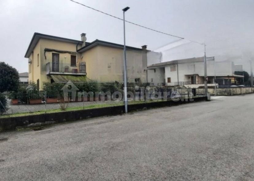 Trilocale via Lino Cappellaro 16, Centro, Longare — foto 7 di 18