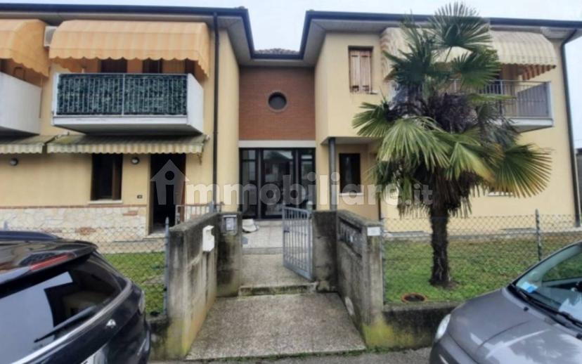 Trilocale via Lino Cappellaro 16, Centro, Longare — foto 9 di 18