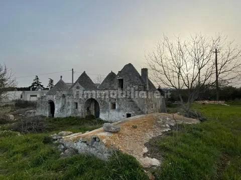 Rustico Contrada Santoro Galante, Campanile, Fumarola, Cavalleriza, Ostuni — foto 7 di 8