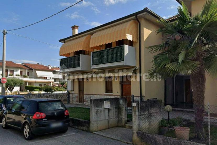 Trilocale via Lino Cappellaro 16, Centro, Longare — foto 14 di 18
