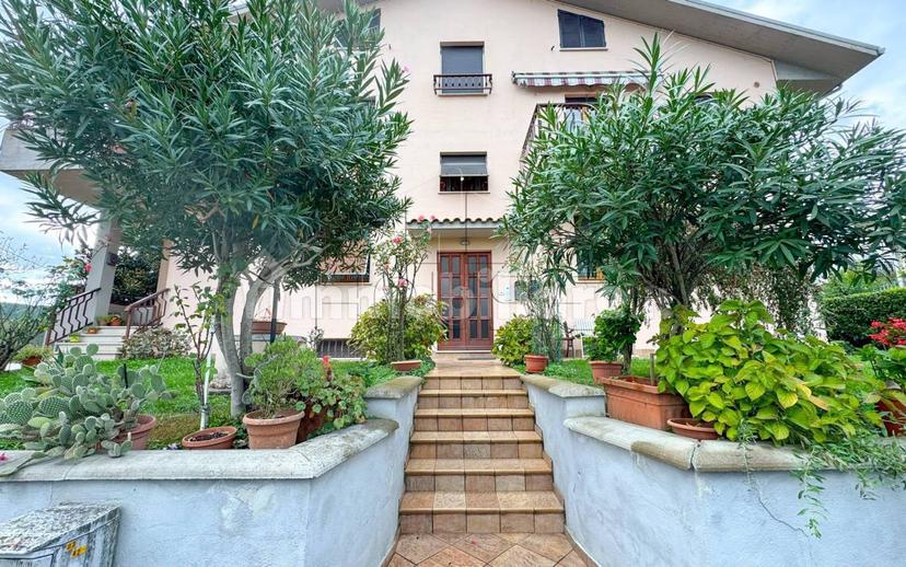 Quadrilocale ottimo stato, secondo piano, Piosina, Città di Castello — foto 6 di 27