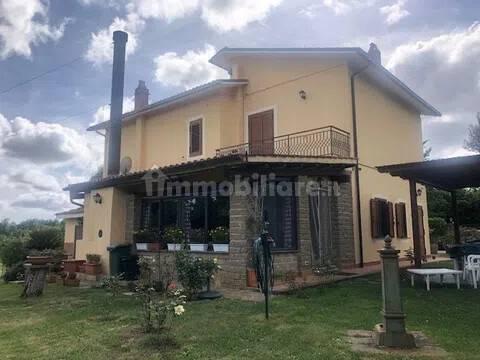Villa unifamiliare via Pajanello, 8, Capranica