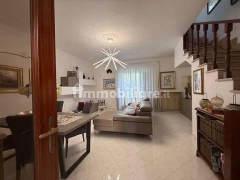 Villa unifamiliare via Papa Giovanni Xxiii, 20, Centro, Capranica — foto 8 di 13