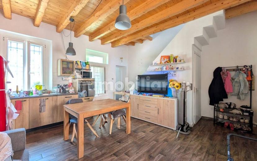 Villa a schiera via Ugo da Gambolò 16, Città Giardino, Pavia — foto 3 di 10
