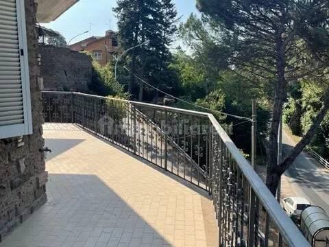 Trilocale via Di Ronciglione, 112, Centro, Sutri — foto 8 di 9