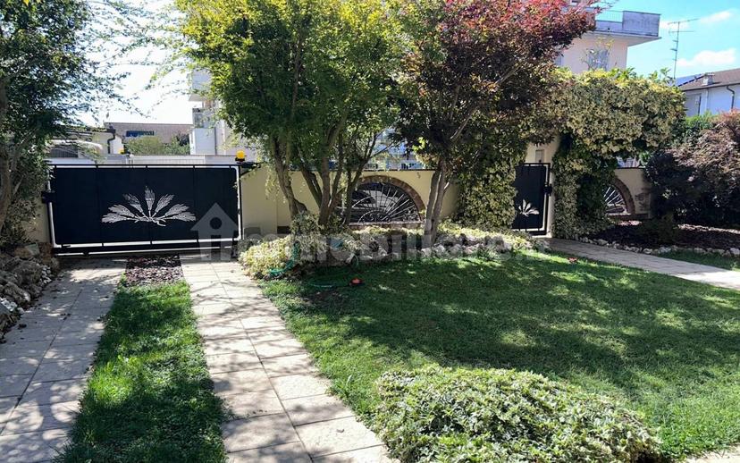 Villa unifamiliare paolo borsellino, 25, Centro, Tromello — foto 38 di 39