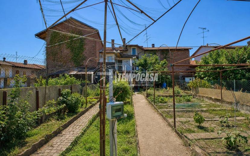 Terratetto unifamiliare via Giovan Battista Torelli, Lenta — foto 40 di 43