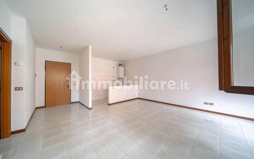 Bilocale via Gorizia, 19, Centro, Sondrio — foto 2 di 21