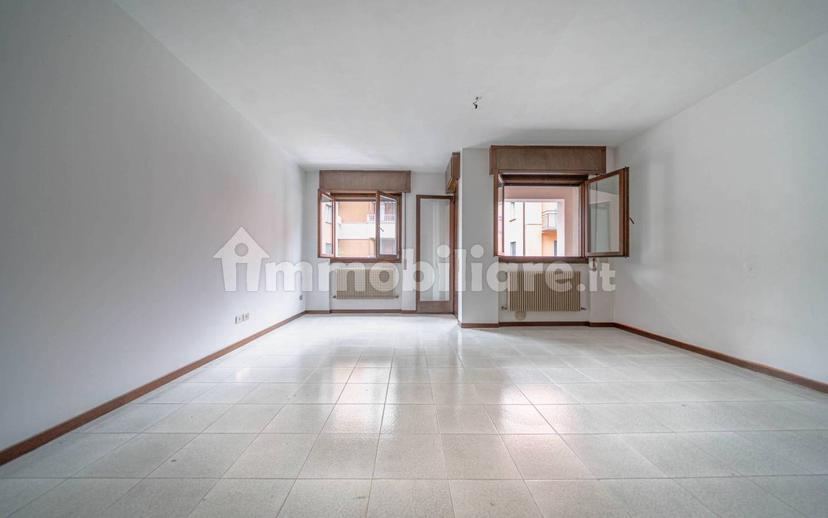 Bilocale via Gorizia, 19, Centro, Sondrio — foto 6 di 21