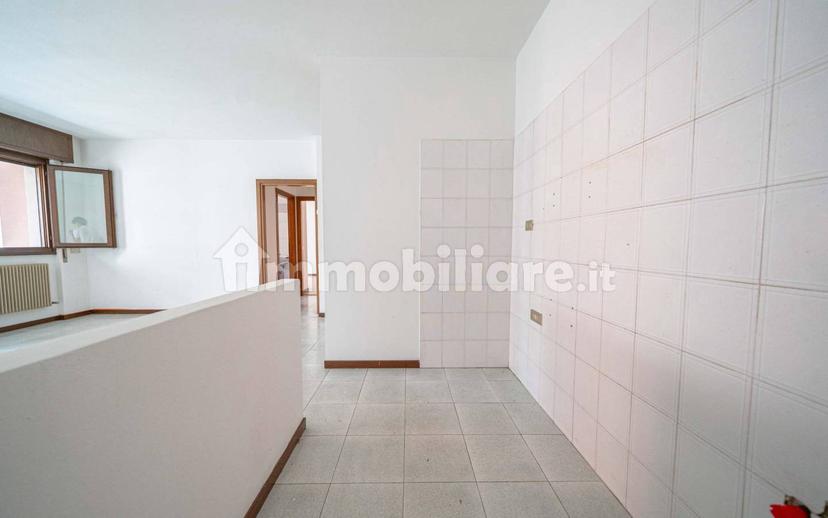 Bilocale via Gorizia, 19, Centro, Sondrio — foto 17 di 21