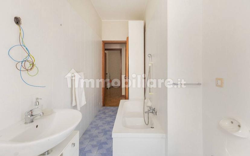 Appartamento via alle Cave, 7, Centro, Omegna — foto 25 di 34