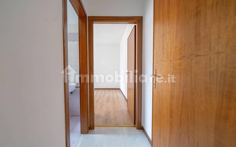 Bilocale via Gorizia, 19, Centro, Sondrio — foto 19 di 21