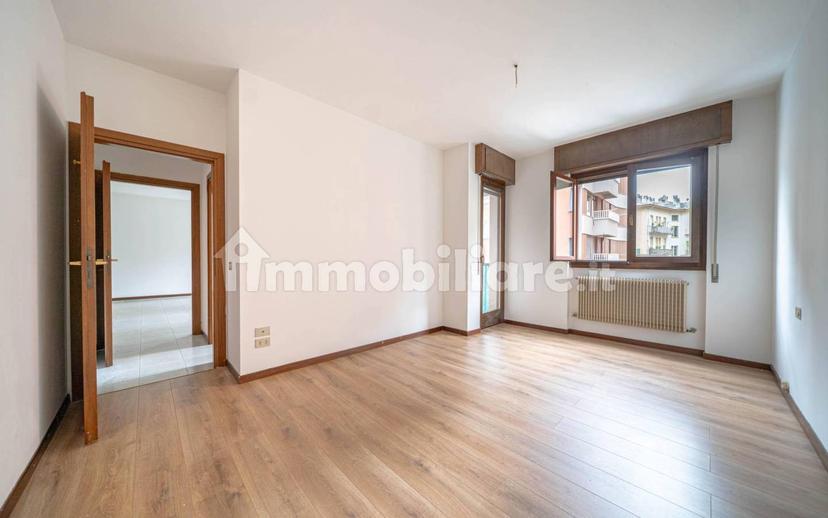 Bilocale via Gorizia, 19, Centro, Sondrio — foto 15 di 21