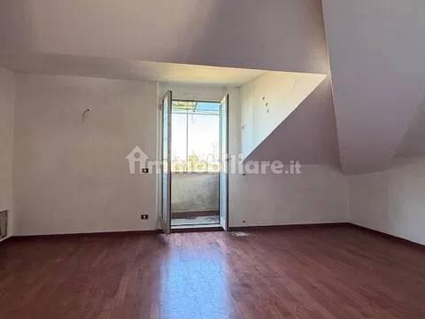Villa unifamiliare via Papa Giovanni Xxiii, 20, Centro, Capranica