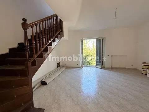 Villa unifamiliare via Papa Giovanni Xxiii, 20, Centro, Capranica — foto 6 di 11