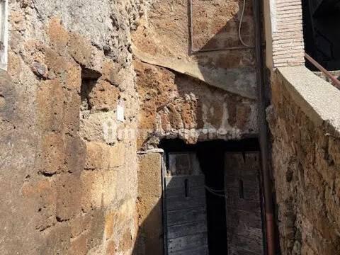 Trilocale vicolo Del Tulipano No Number, Centro, Capranica — foto 4 di 16