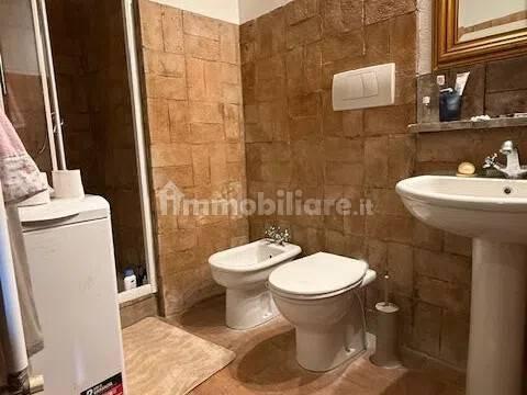 Trilocale vicolo Del Tulipano No Number, Centro, Capranica — foto 11 di 16