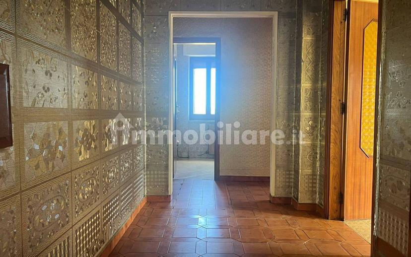Trilocale via Sant'Aloe 11, Centro, Vibo Valentia — foto 3 di 22
