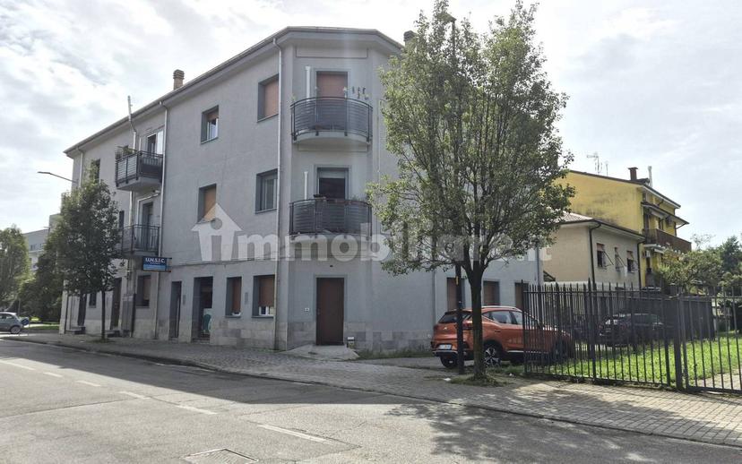 Bilocale via Trieste 168, Centro, Limbiate — foto 7 di 12