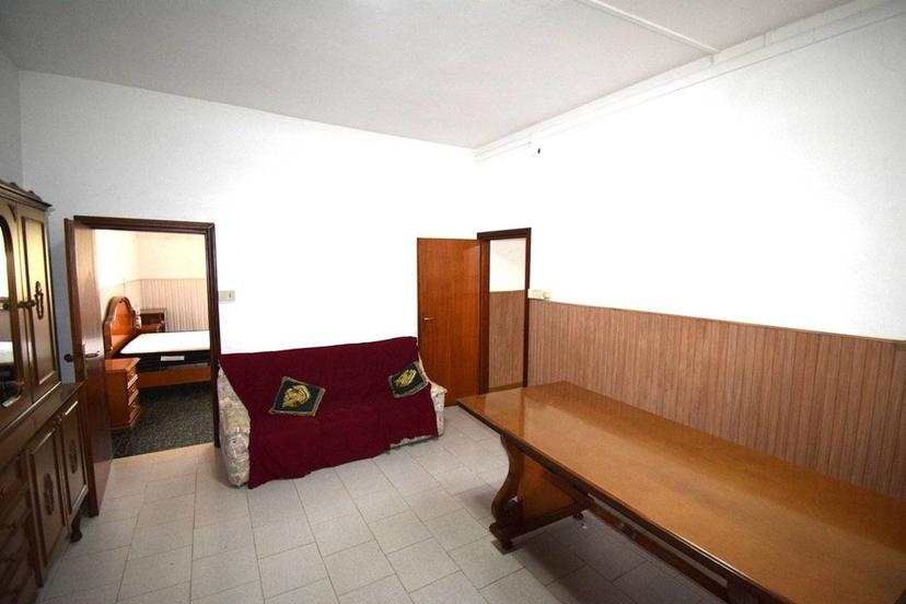 Trilocale buono stato, piano terra, Centro, Russi — foto 2 di 10