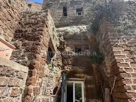 Quadrilocale vicolo Malerba San C, Centro, Capranica — foto 7 di 21
