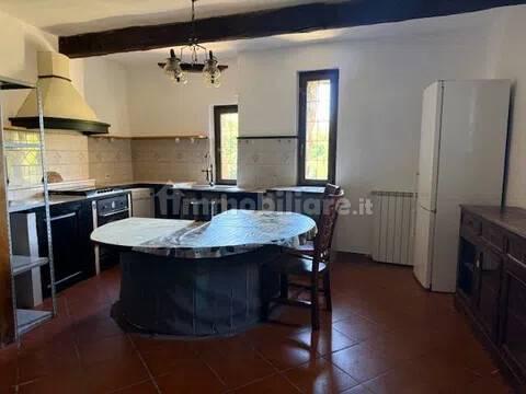 Quadrilocale vicolo Malerba San C, Centro, Capranica — foto 2 di 21