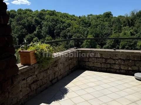 Quadrilocale vicolo Malerba San C, Centro, Capranica — foto 3 di 21