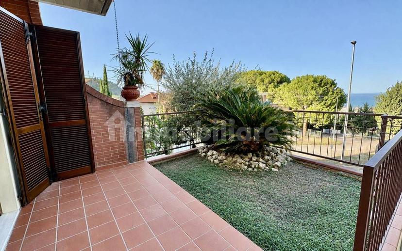 Villa bifamiliare via Firenze 138, Centro, Grottammare — foto 6 di 58