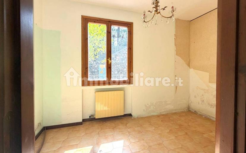Trilocale via Villa Costa, Diano Evigno, Diano Arentino
