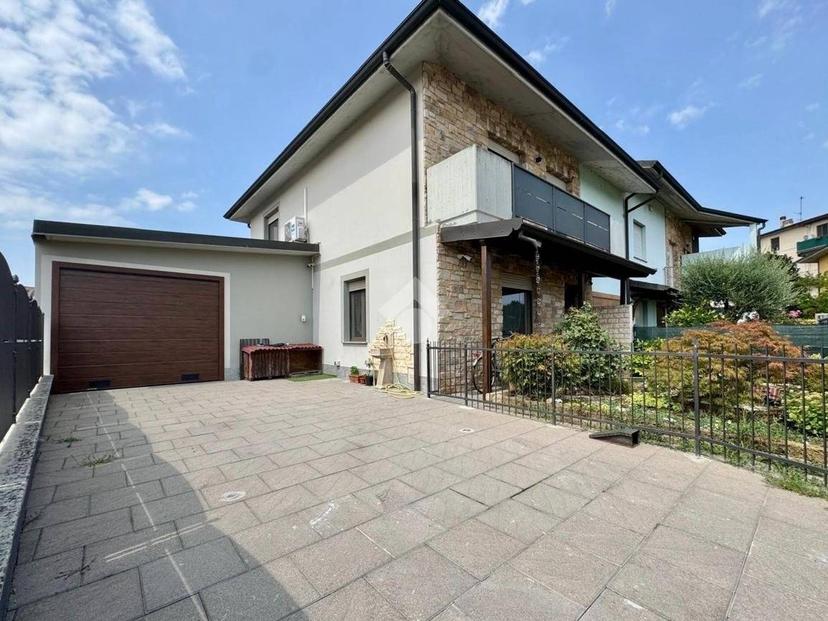 Villa a schiera via Friederich Chopin 1, Misano di Gera d'Adda — foto 12 di 30