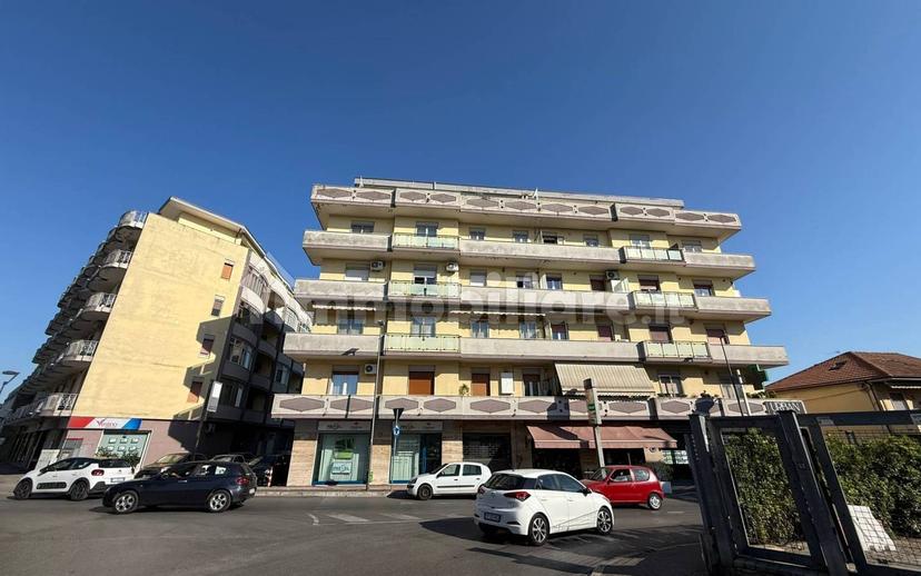 Quadrilocale piazza Luigi Pierangeli 45, Ospedale, Pescara — foto 2 di 17
