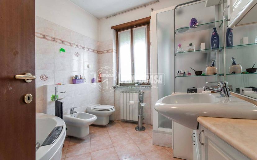 Trilocale via Quintino Sella 1, Gorla Minore — foto 17 di 23