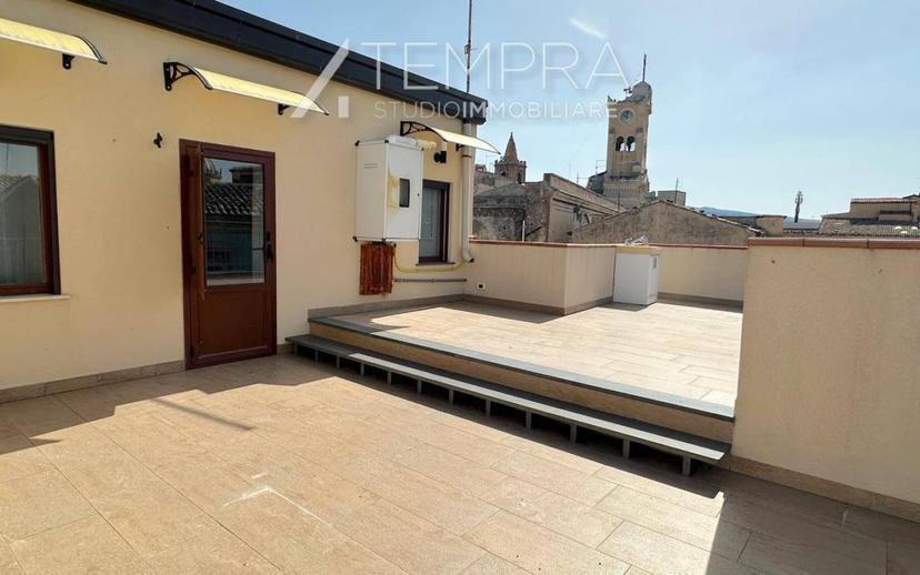 Appartamento via Santa Chiara 11, Adrano