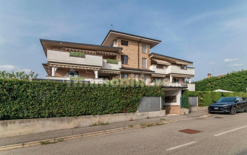 Quadrilocale via Papa Giovanni Paolo II 13, Centro, Limido Comasco — foto 4 di 21