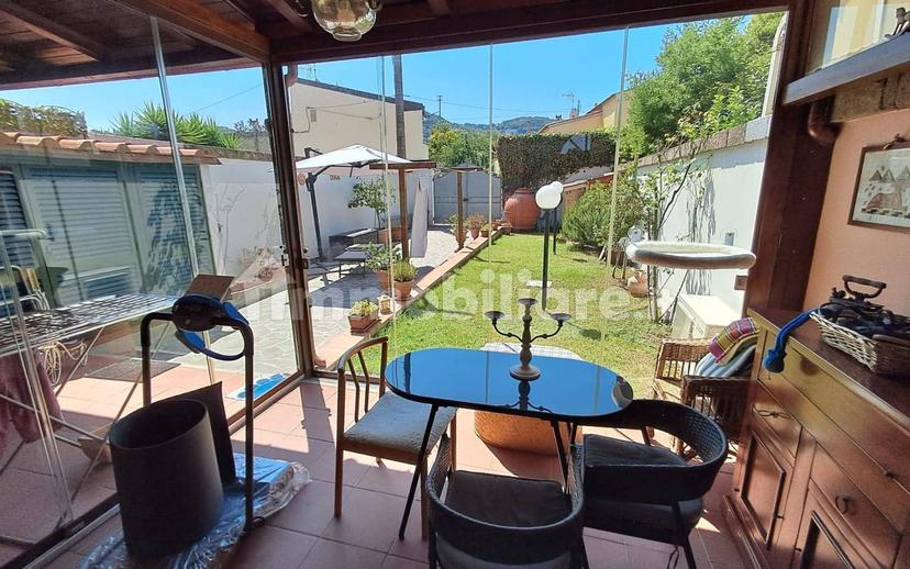 Villa a schiera via di Montenero, Montenero Basso - Montenero Alto, Livorno