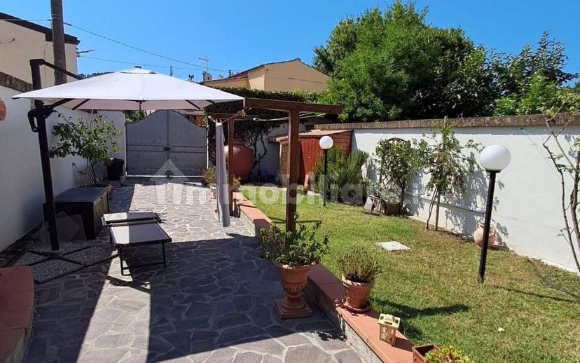 Villa a schiera via di Montenero, Montenero Basso - Montenero Alto, Livorno — foto 3 di 11